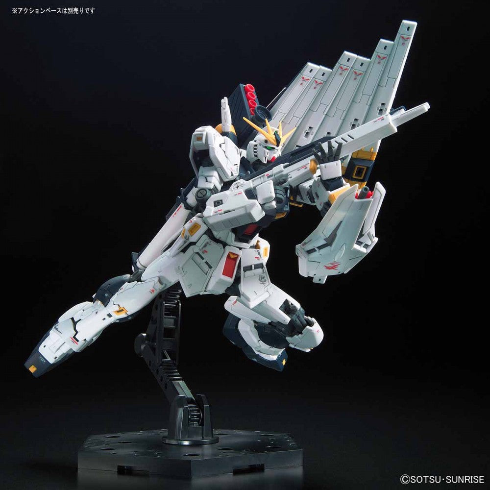 Bandai RG 1/144 Nu高達《機動戰士高達：馬沙之反擊》