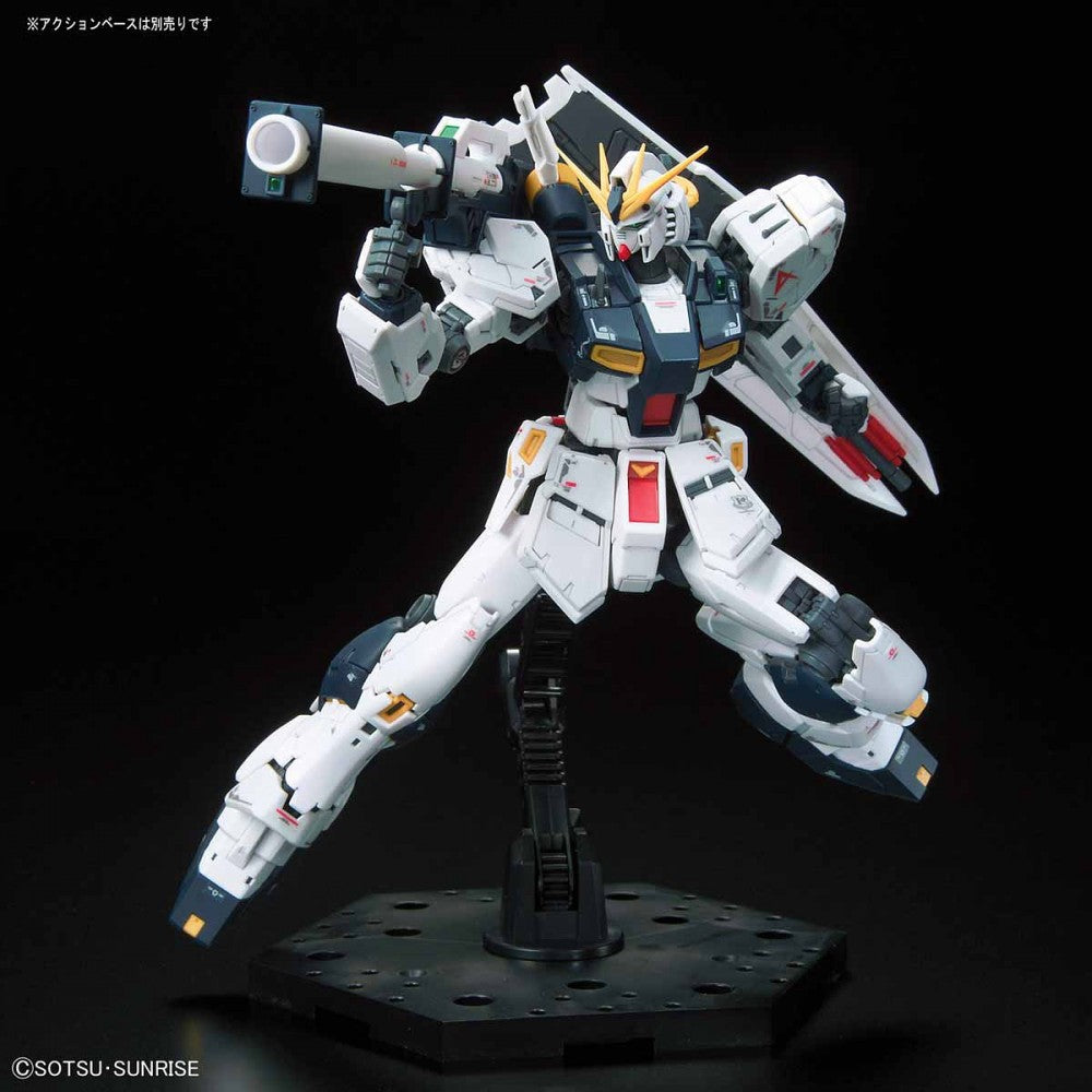 Bandai RG 1/144 Nu高達《機動戰士高達：馬沙之反擊》