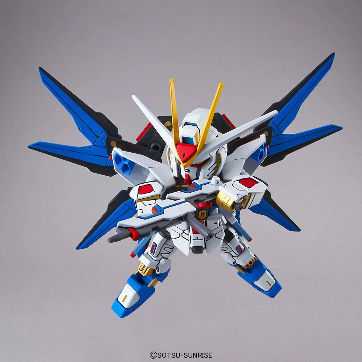 Bandai SD 高達 EX-規格 006 突擊自由高達 《機動戰士高達SEED DESTINY》
