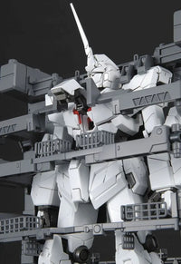 Bandai MG 1/100 獨角獸高達 銀幕造型盒繪 特別版《機動戰士高達UC》