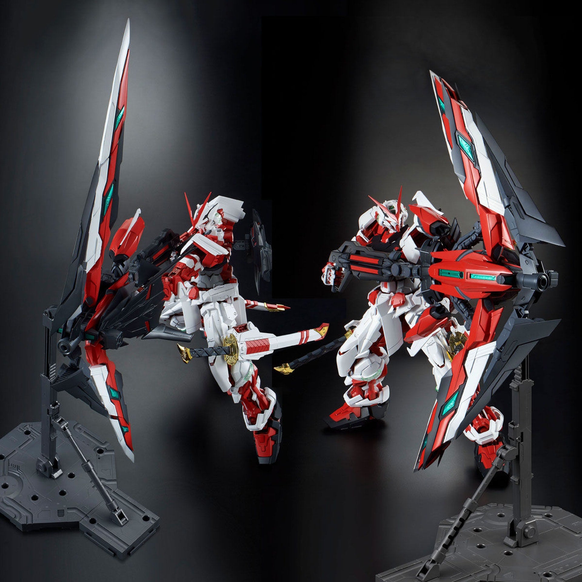 Bandai PG 1/60 迷惘高達 紅色機 改《機動戰士高達 SEED ASTRAY》