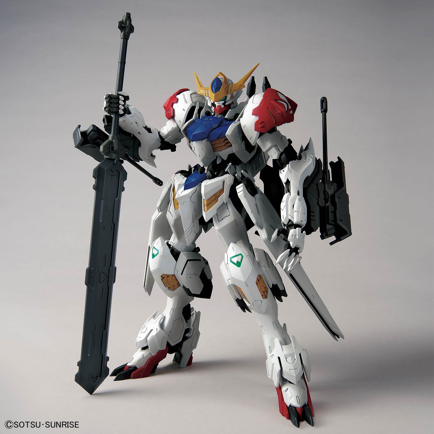 Bandai MG 1/100 高達巴巴托司 狼式《機動戰士高達 鐵血的孤兒》