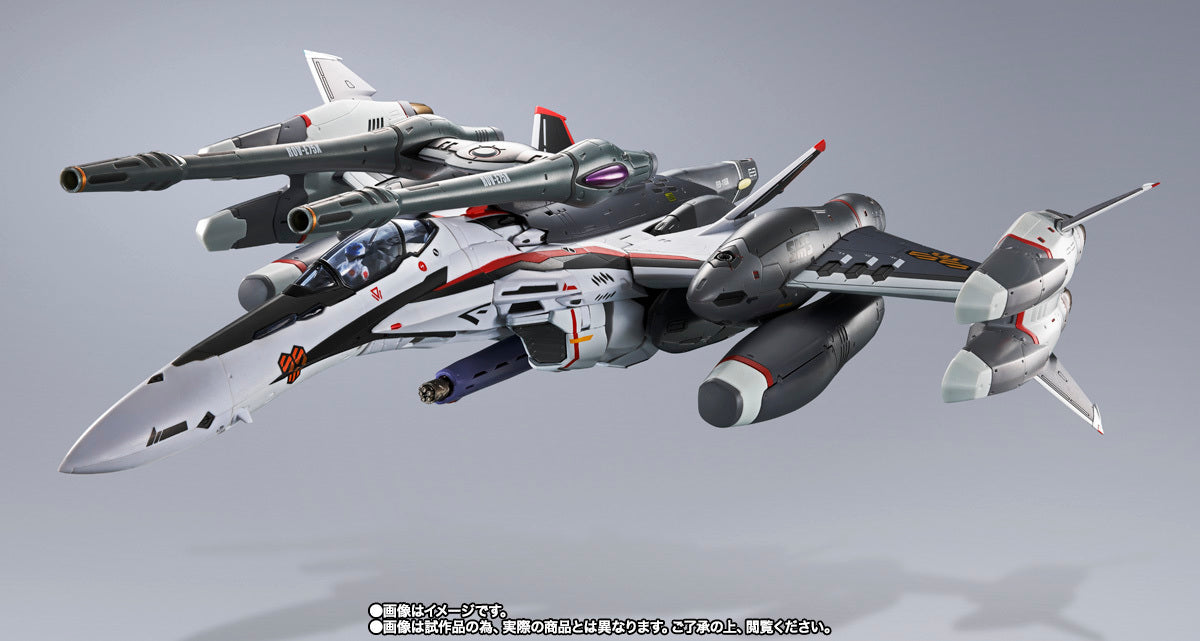 Bandai [魂SHOP限定] DX超合金 VF-25F 旋風 彌賽亞韋基利 (早乙女機) REVIVAL Ver. 《超時空要塞Frontier》