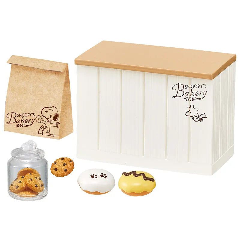 Snoopy's Bakery Miniature Series (original box of 8 pieces)