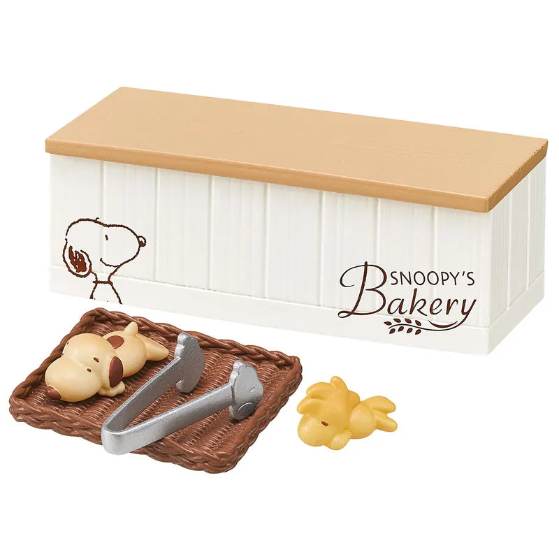 Snoopy's Bakery Miniature Series (original box of 8 pieces)